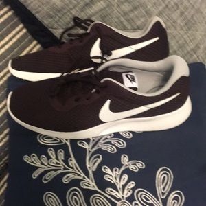 Nike Tanjun 13